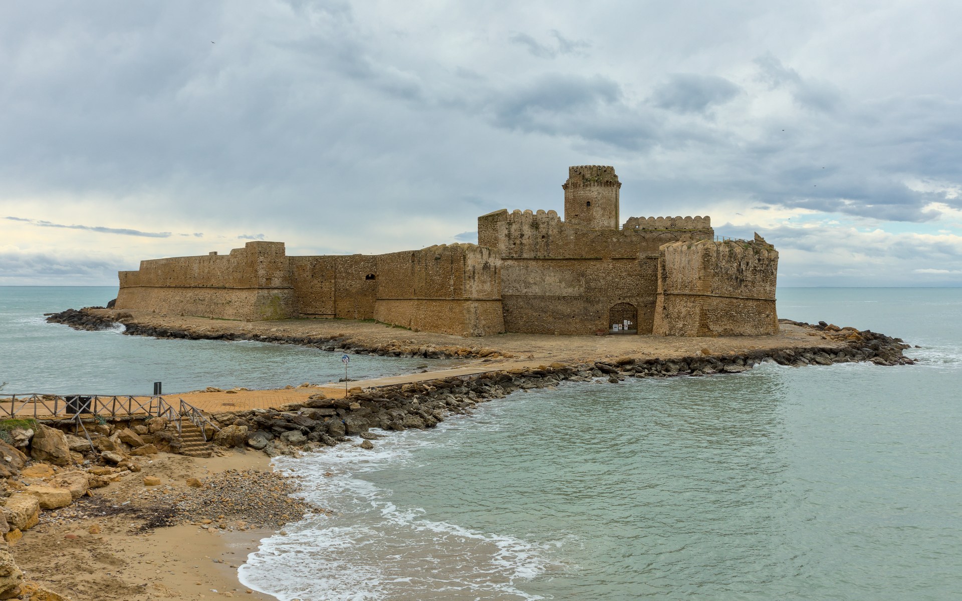 Fortezza aragonese di Le Castella a Capo Rizzuto