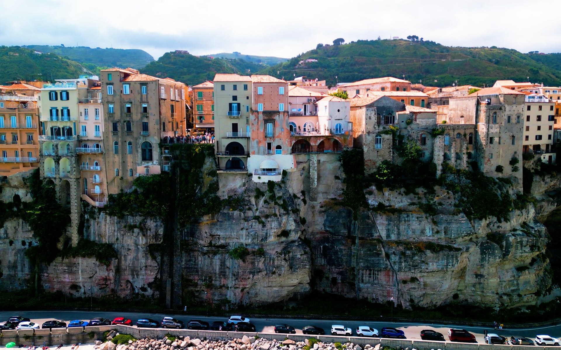 Tropea affacciata sulla Costa degli Dei