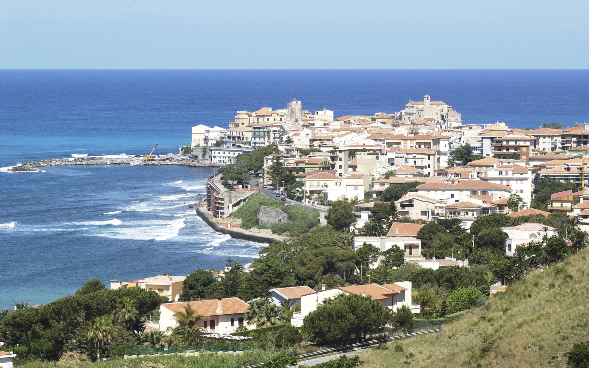 Il borgo costiero di Belvedere Marittimo sulla Riviera dei Cedri